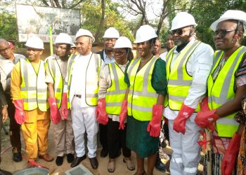 SAMBO LAYS FOUNDATION FOR NIMASA- UNILAG IMS BUILDING