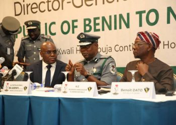NIGERIA CUSTOMS PARTNERS WITH BENIN CUSTOMS TO END TRANS BORDER CRIMES