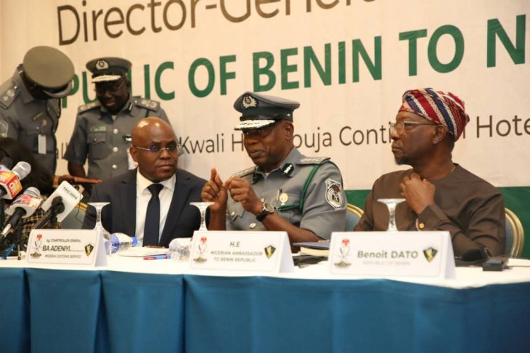NIGERIA CUSTOMS PARTNERS WITH BENIN CUSTOMS TO END TRANS BORDER CRIMES