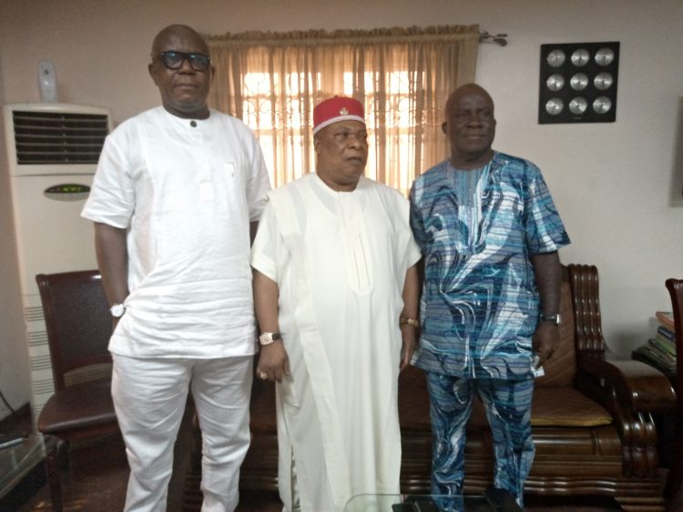 ASIMPIN PRESIDENT GENERAL PLAYS HOST TO ANLCA LEADERSHIP