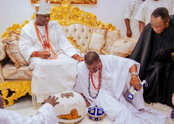 HIGH CHIEF(DR) NDUBISI GEORGE UGO VISITS OONI OF IFE IN GRAND STYLE