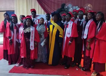 CANADIAN GATEWAY SCHOOL HOLDS ITS VALEDICTORY SESSION